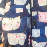 کاپشن سبک بچهگانه طرح گربه، دارای خز داخلی و کلاهدار