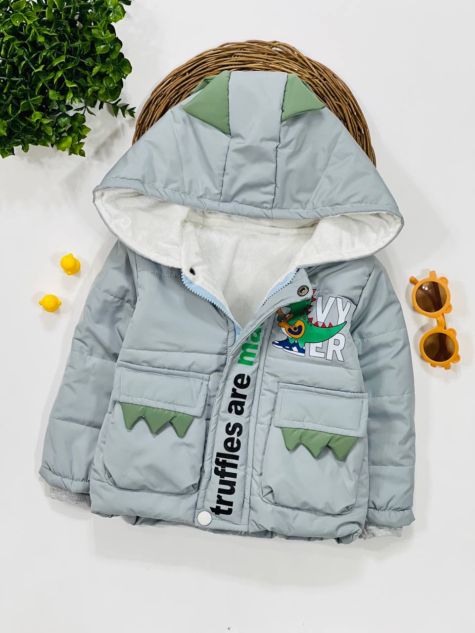 کاپشن دایناسوری پسرانه