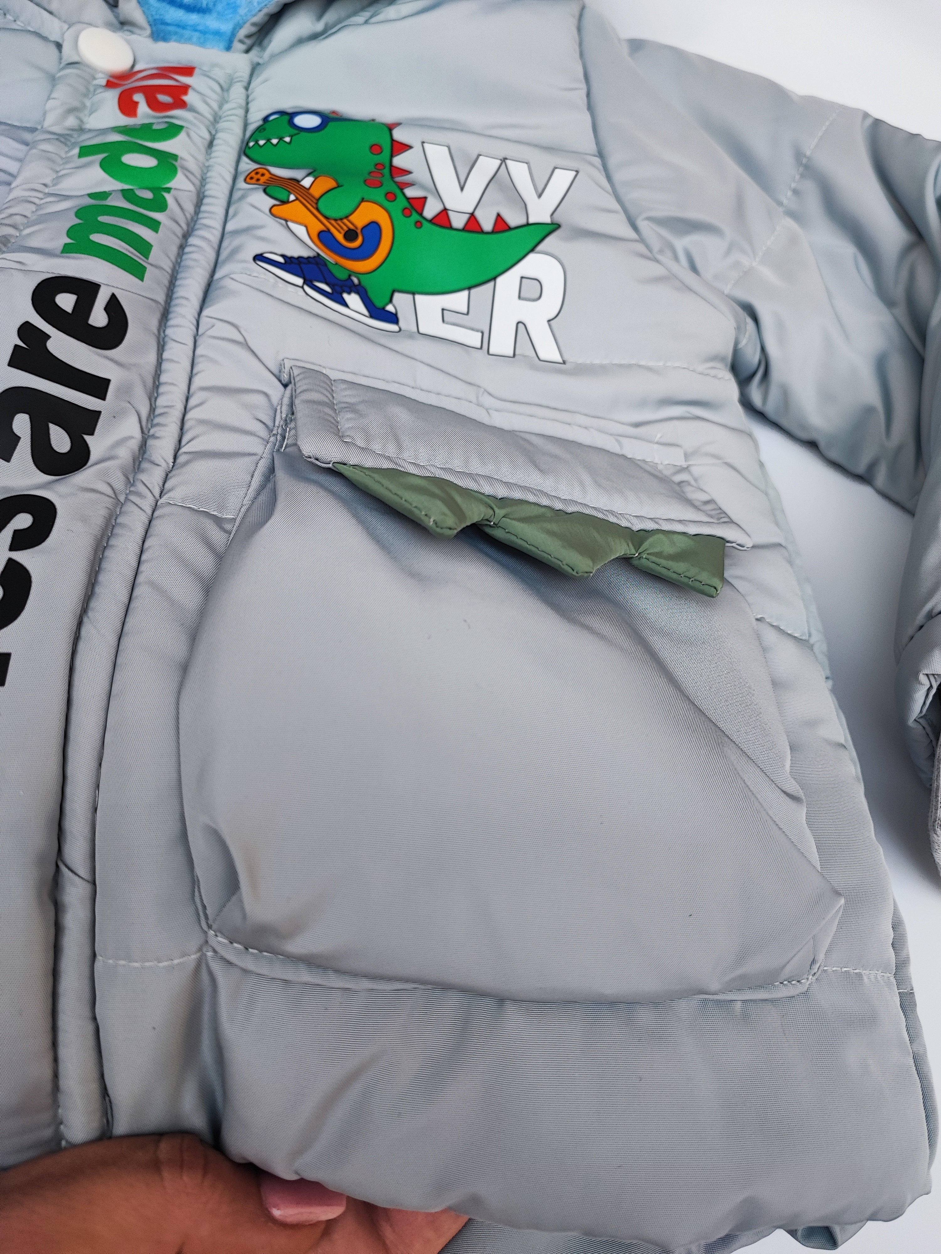 کاپشن دایناسوری پسرانه