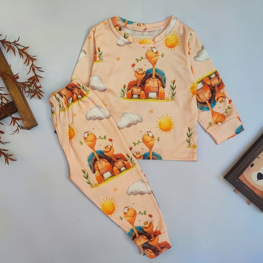 ست بلوز و شلوار بچگانه طرح لاک‌پشت